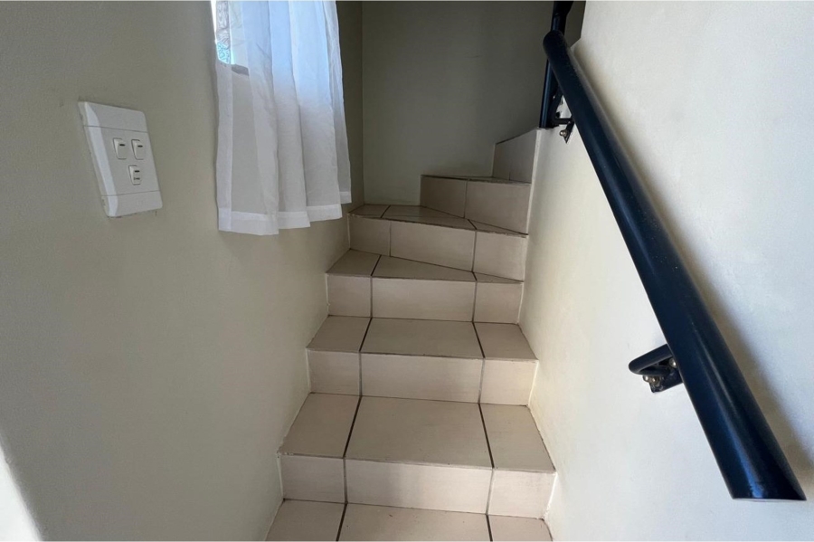 1 Bedroom Property for Sale in Wellington North Western Cape
